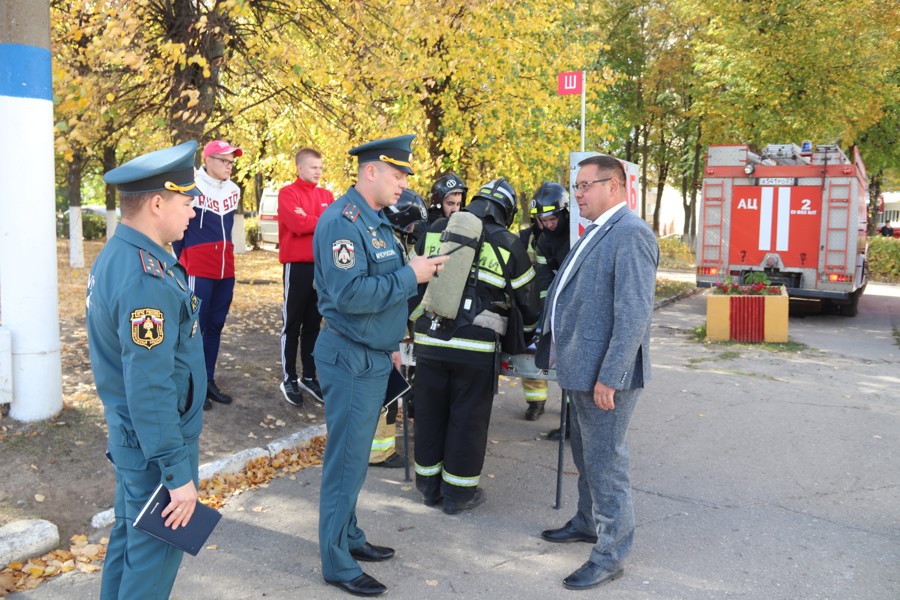 Сотрудники провели пожарно-тактическое учение в ДК «Химик»