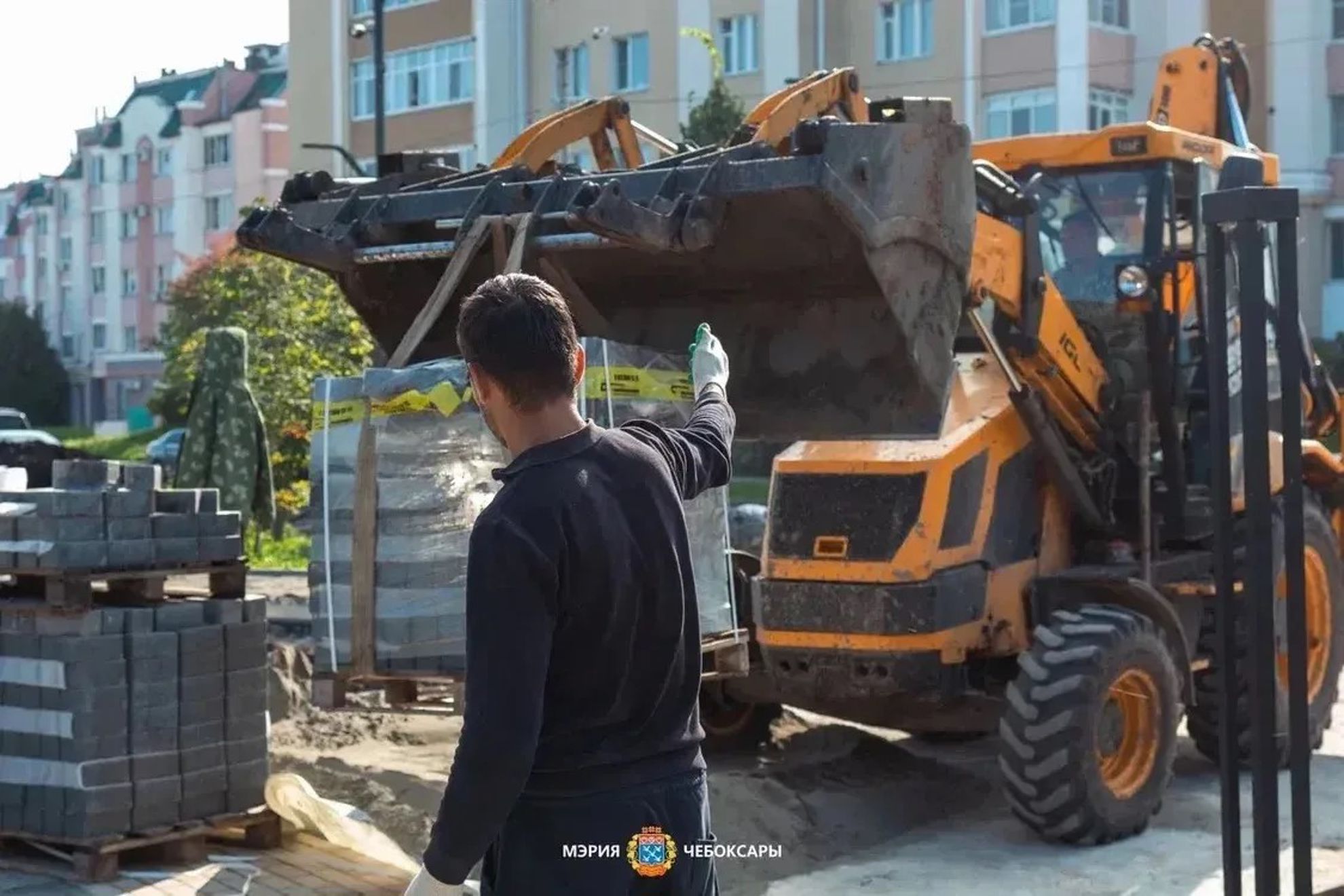 В Чебоксарах продолжается благоустройство сквера имени С. И. Ислюкова