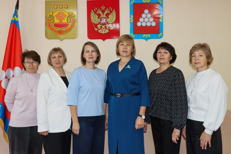 Поздравление главы Ядринского муниципального округа Вячеслава Можаева с Днем финансиста