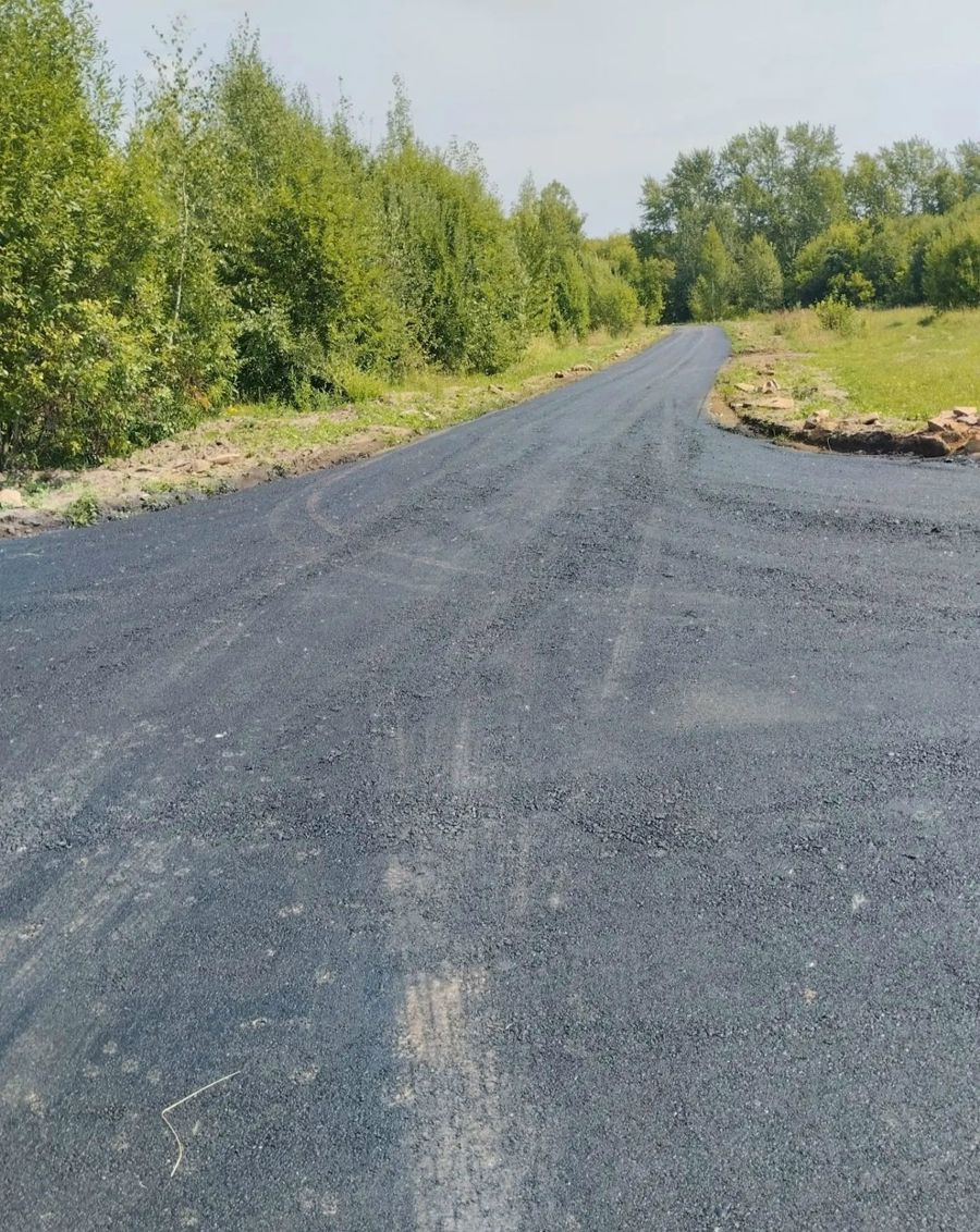 Дорога к памяти: в Таушкасах появилась твёрдая дорога к кладбищу благодаря программе «НИМЕ — Народный бюджет»