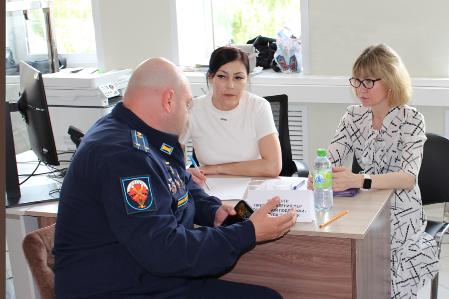 Под личным контролем Олега Николаева: «Десант поддержки» проекта «Шаг в мирную жизнь» отправляется в районы Чувашии