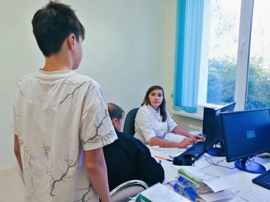 Проект «Детский доктор» помог более 140 юным жителям Ядринского округа: врачи из Чебоксар провели масштабный выездной приём