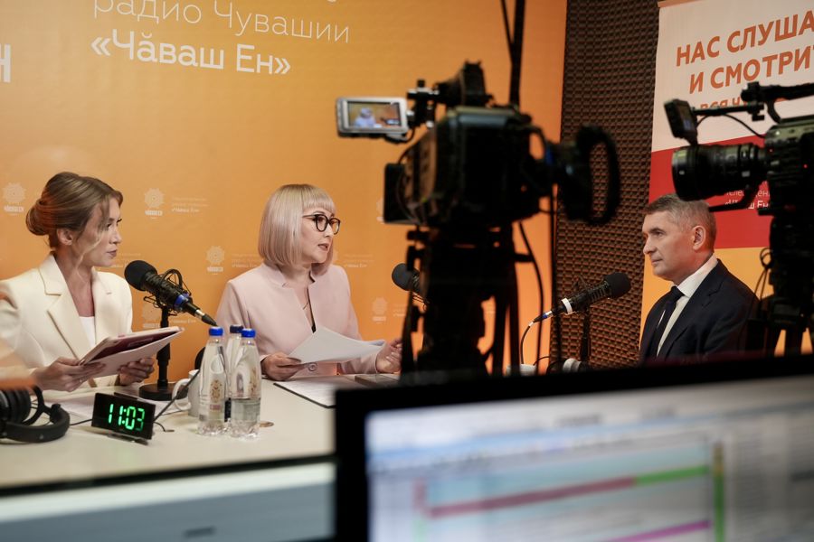 Комментарии к прямой линии Главы Чувашской Республики Олега Николаева