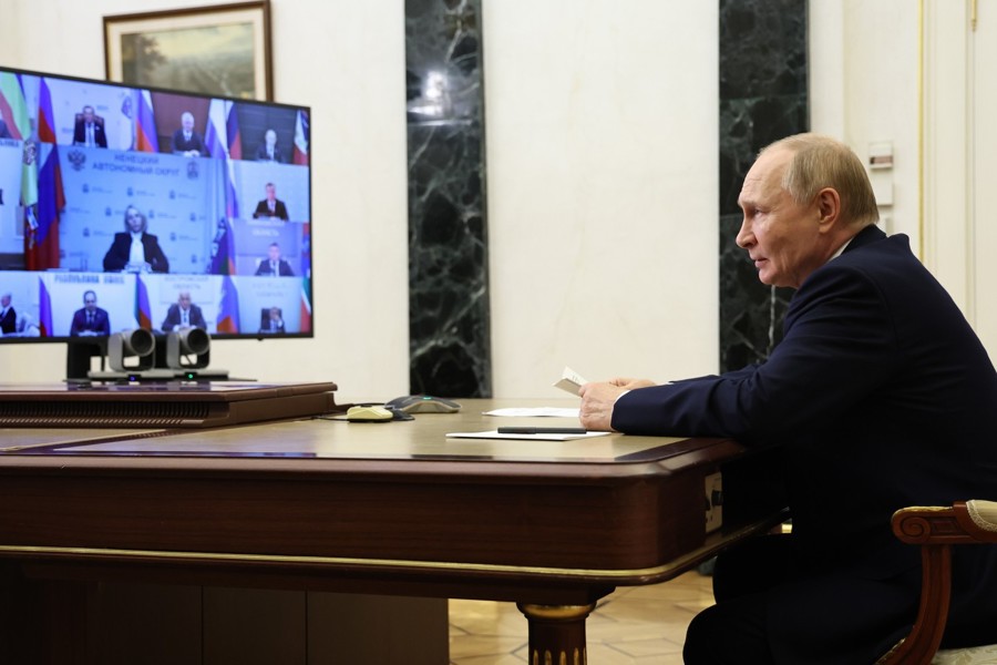 Президент России Владимир Путин поздравил глав регионов с вступлением в должность