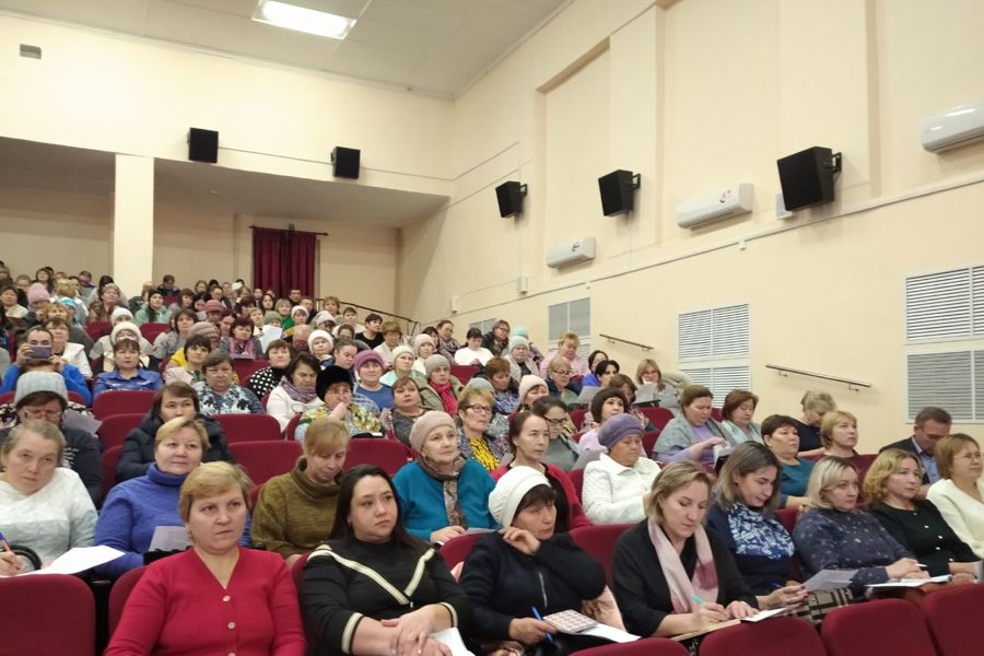 В Вурнарском муниципальном округе состоялся обучающий семинар с членами участковых избирательных комиссий