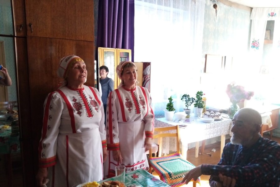 Свой 85-летний юбилей отметил житель деревни Чиричкасы Юрий Петров