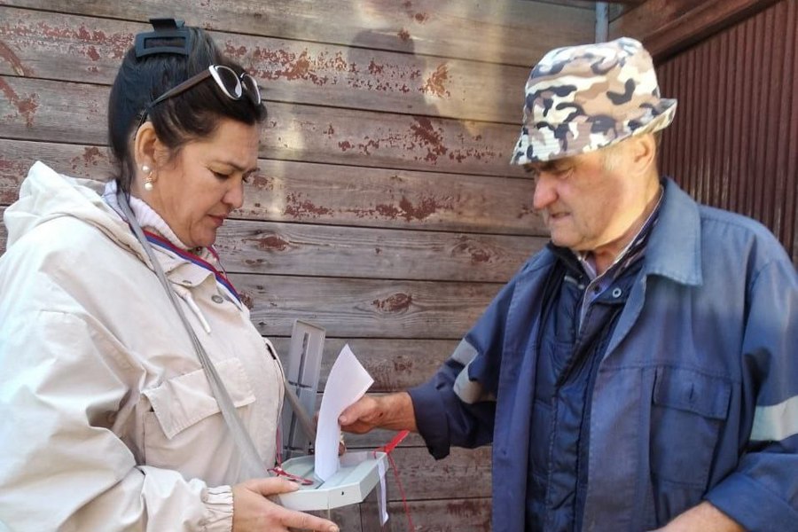 Голосование на дому: забота о гражданах Алатырского округа