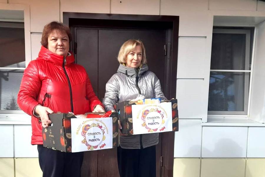 «Сладкая посылка» согрела сердца ветеранов в д.Берёзовка