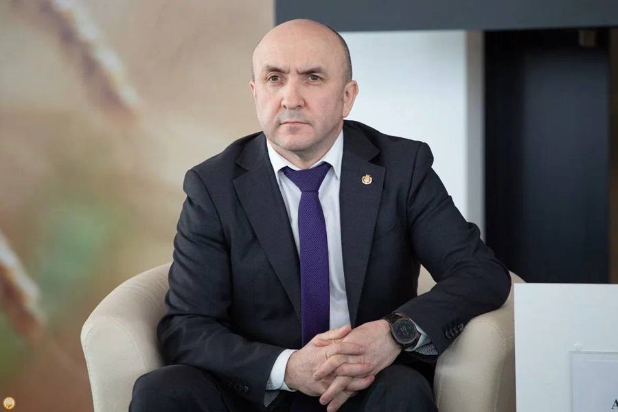 Глава Чувашии назначил Сергея Артамонова заместителем Председателя Кабинета Министров Чувашской Республики и возложил на него исполнение обязанностей премьер-министра