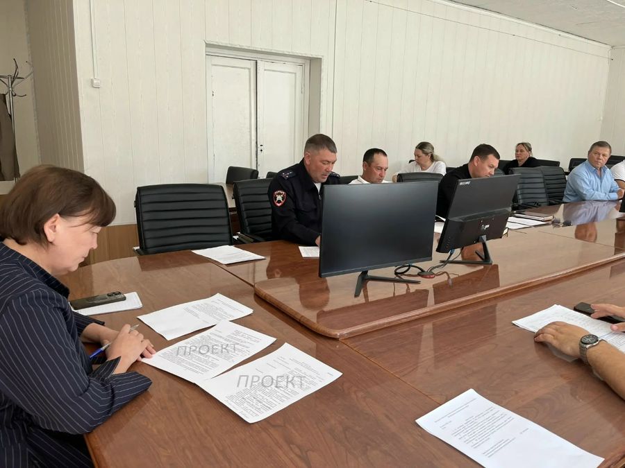 В Янтиковском округе прошло заседание комиссии по обеспечению безопасности дорожного движения