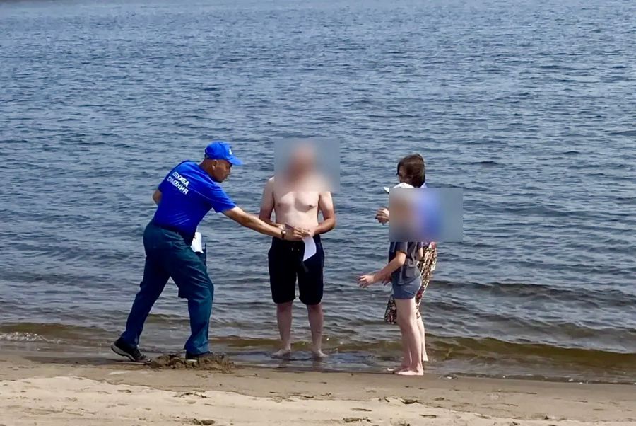 В Новочебоксарске спасатели провели рейд на Волге и напомнили горожанам о запрете купания вне официального пляжа
