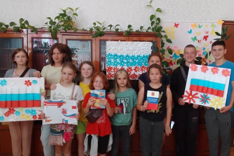 В сельских библиотеках округа прошли мероприятия, посвященные Дню Российского флага
