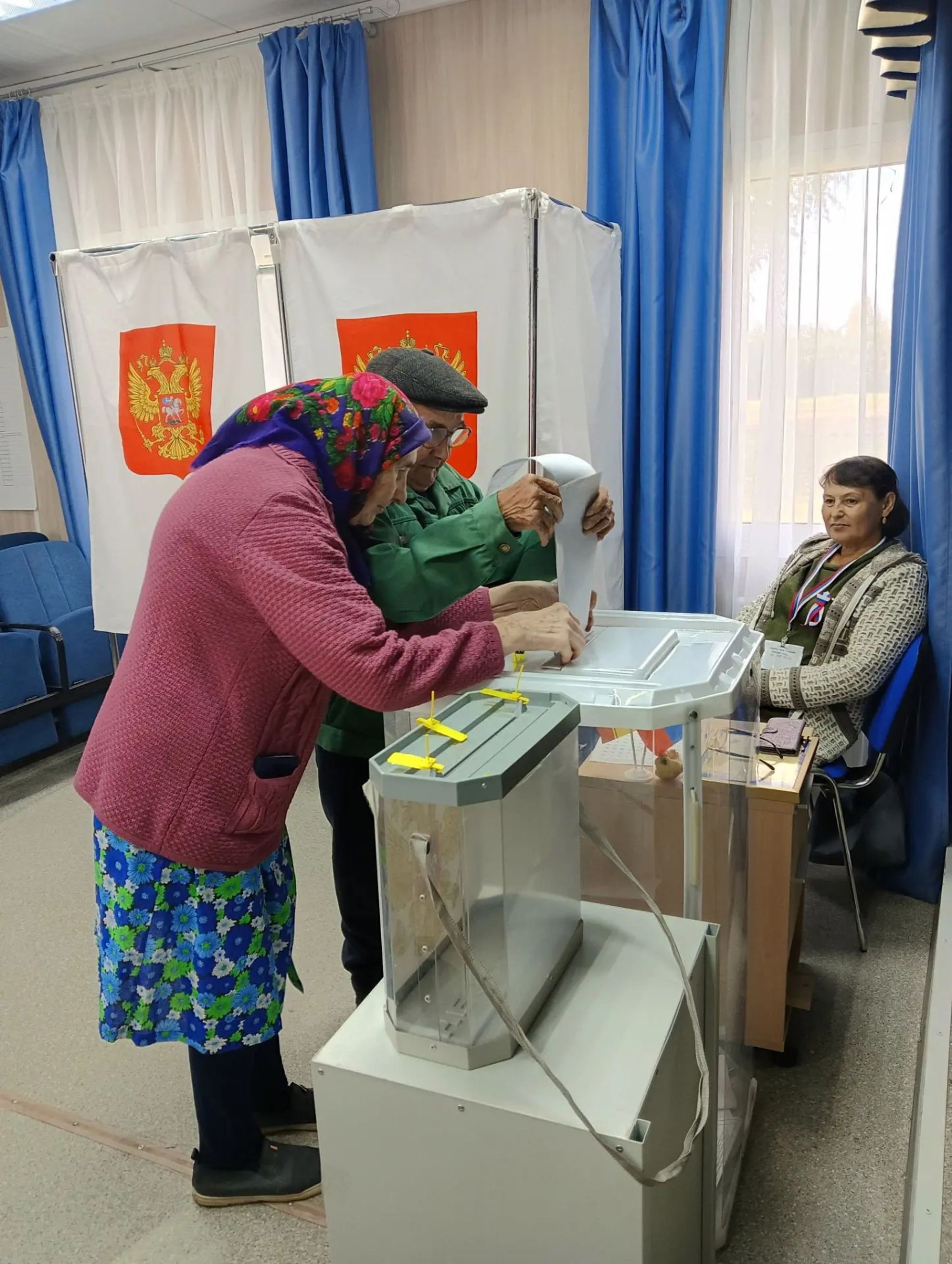 Выборы продолжаются