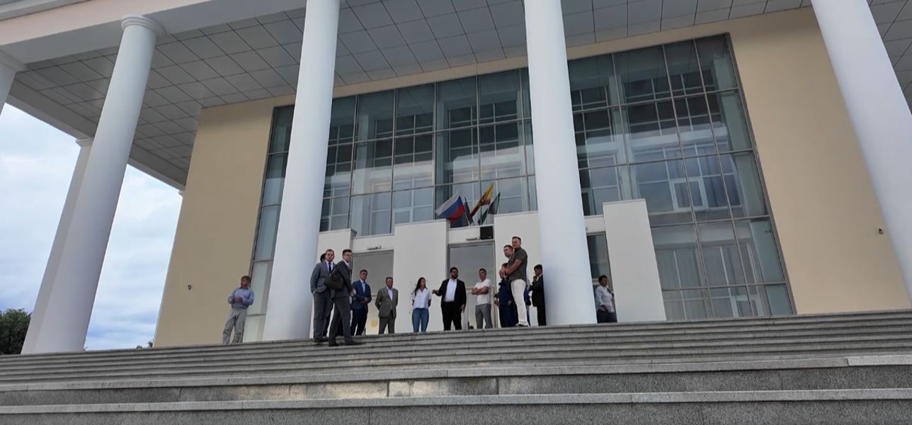 «Жизнь столицы».  Встреча с главой города Станиславом Трофимовым - парк Победы (ЮТВ)