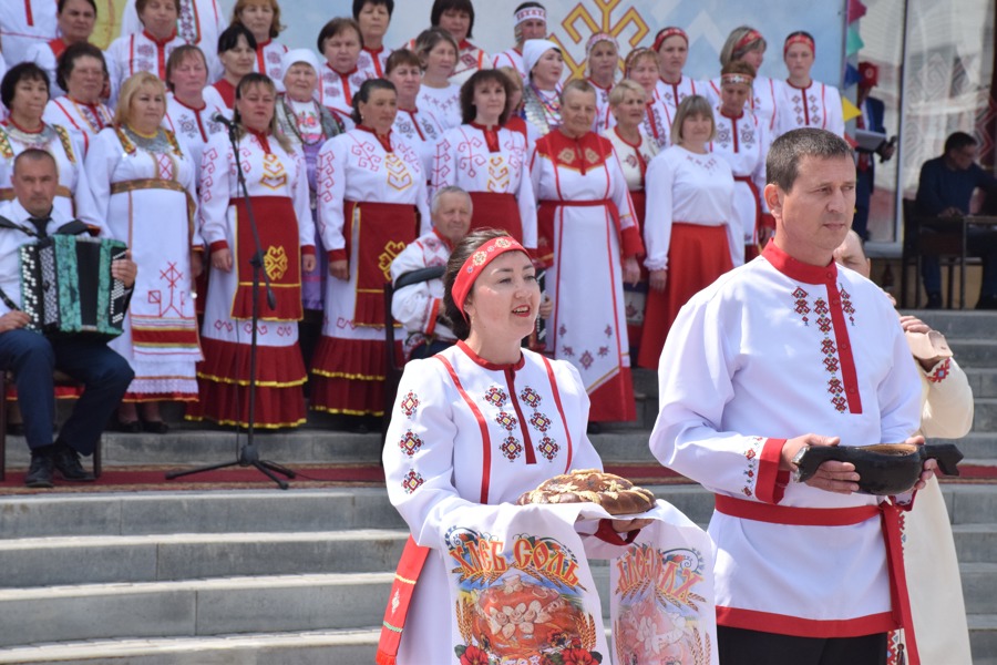 Красночетайцы отметили праздник песни, труда и спорта «Акатуй»