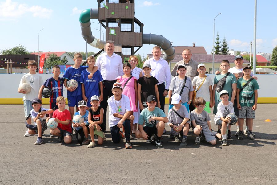 Открытие многофункциональной спортивной площадки