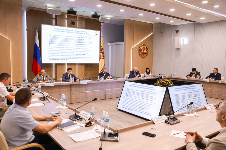 Олег Николаев – политическим партиям: Любую идею, которая может дать эффект для Чувашской Республики, обязательно возьмем на вооружение.
