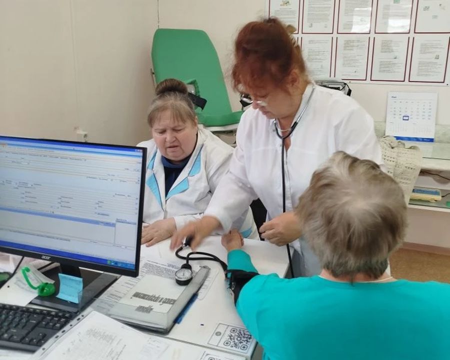 Медицинская помощь — рядом с домом: выезд врачей в отдаленные села
