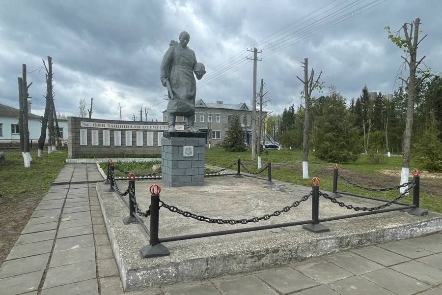 В Ибресинском муниципальном округе прошла общественная проверка готовности памятных мест к празднованию 80-летия Победы в Великой Отечественной войне