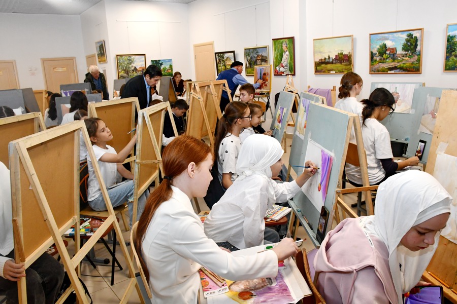 Муниципальный форум юных художников