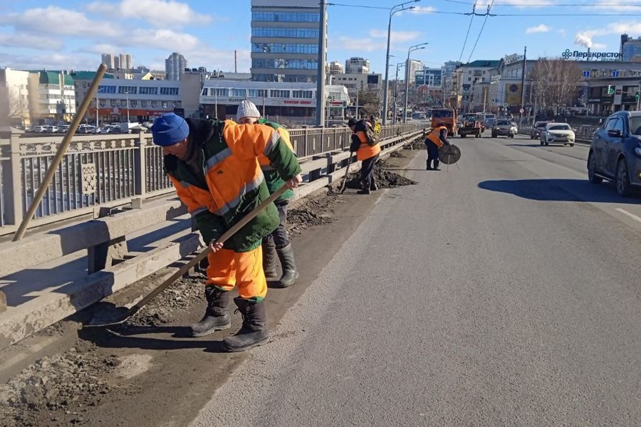 АО «Дорэкс» начало проведение весенних работ на дорогах города Чебоксары