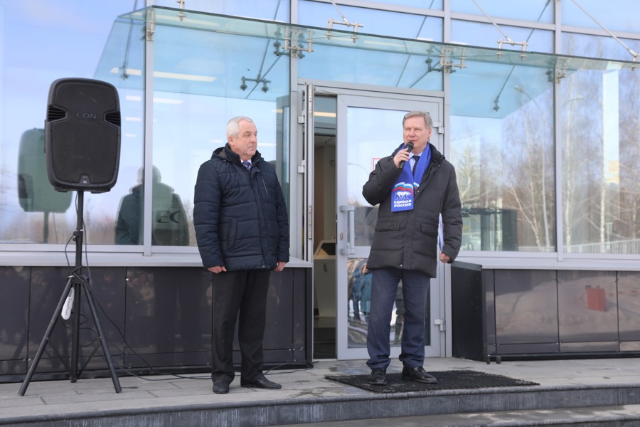 Евгений Кадышев поздравил трудовой коллектив  ООО «НПП Бреслер» с юбилеем