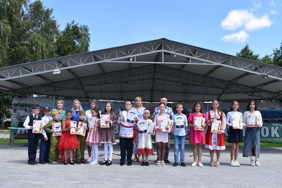 Прошел детский муниципальный вокальный конкурс «Восходящие звезды-2024»