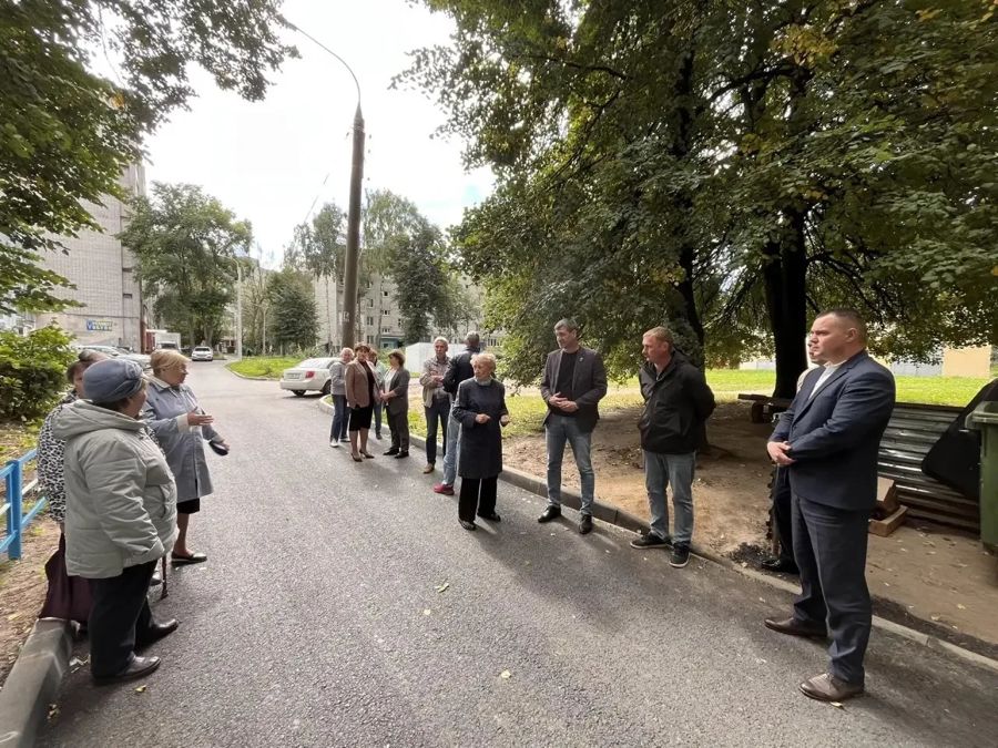 Программа «НИМЕ — Народный бюджет» преобразила двор на Эгерском бульваре, 33