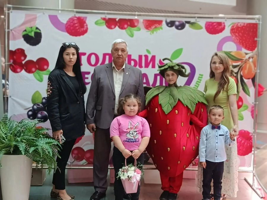 Делегация Шемуршинского муниципального округа приняла участие в IV Ягодном фестивале