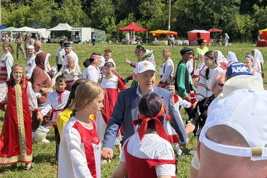 Олег Николаев: У музыки нет национальности, но есть язык единства – Чувашия отметила День России