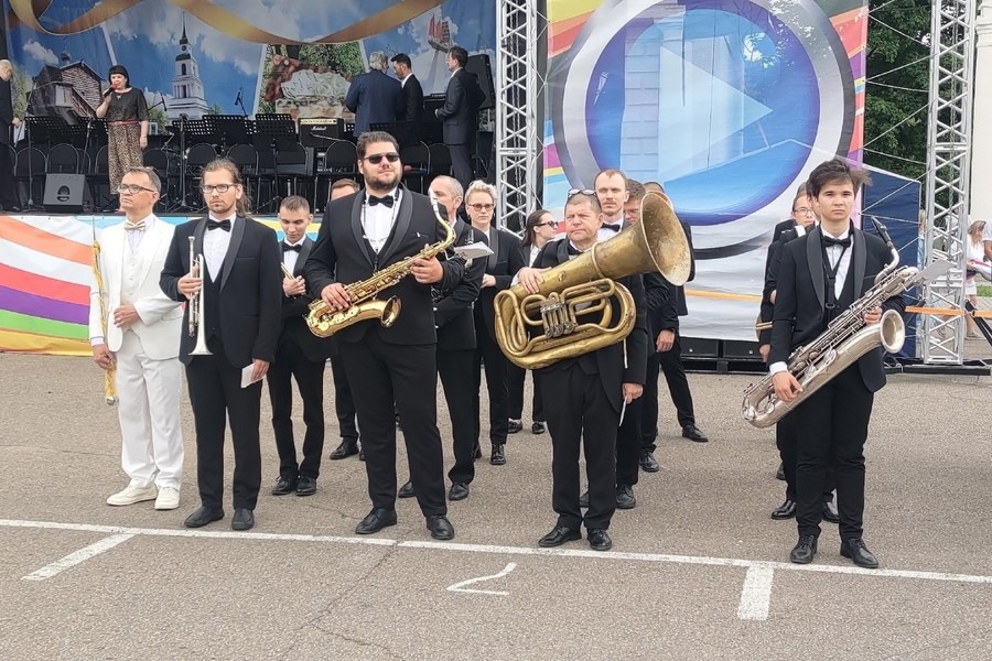 Концертно-духовой оркестр на фестивале в г.Слободском Кировской области