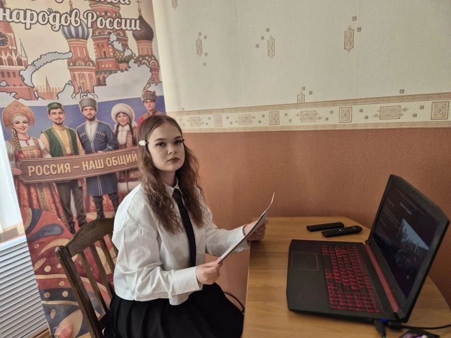Администрация Алатырского муниципального округа поздравляет студентку АТЖТ — филиала ПривГУПС Юлию Герасименко и её научного руководителя Надежду Геннадьевну Трифонову