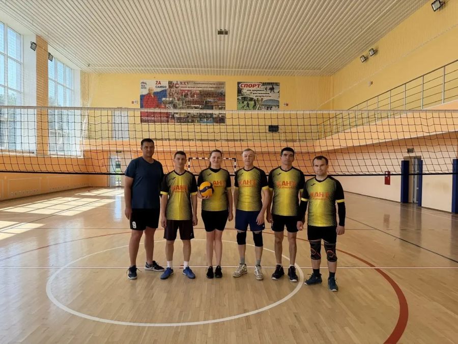 Команда Урмарского округа – победитель зональных соревнований по волейболу