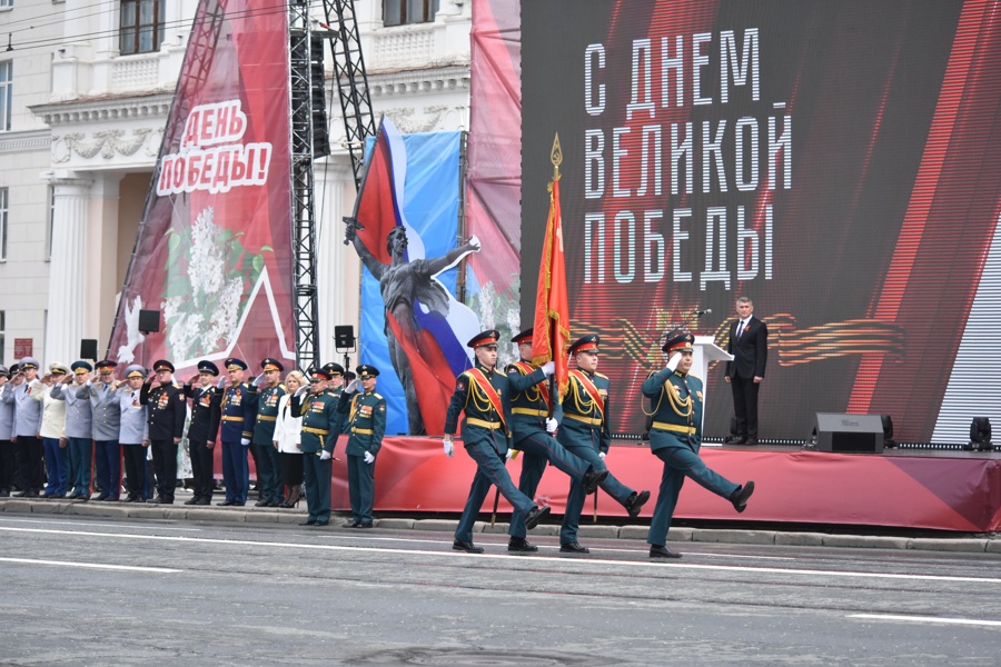 Глава Чувашии Олег Николаев: «Мы празднуем День великой Победы – 80 лет назад прозвучало священное и очень долгожданное слово «Победа»