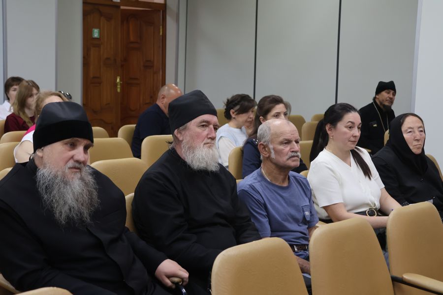 В администрации Цивильского округа обсудили новые правила работы с памятниками истории