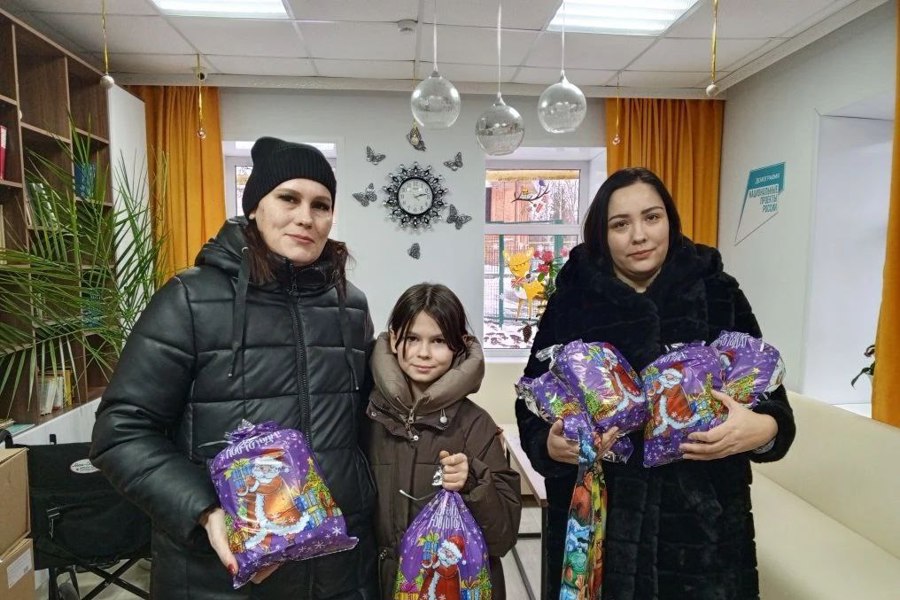 Подарить сказку детям: вручение сладких подарков от Главы Республики и благотворителей