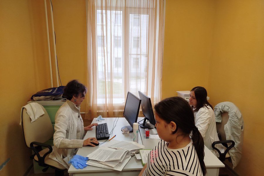 Специалисты Республиканской детской клинической больницы провели выездной прием в Козловском округе