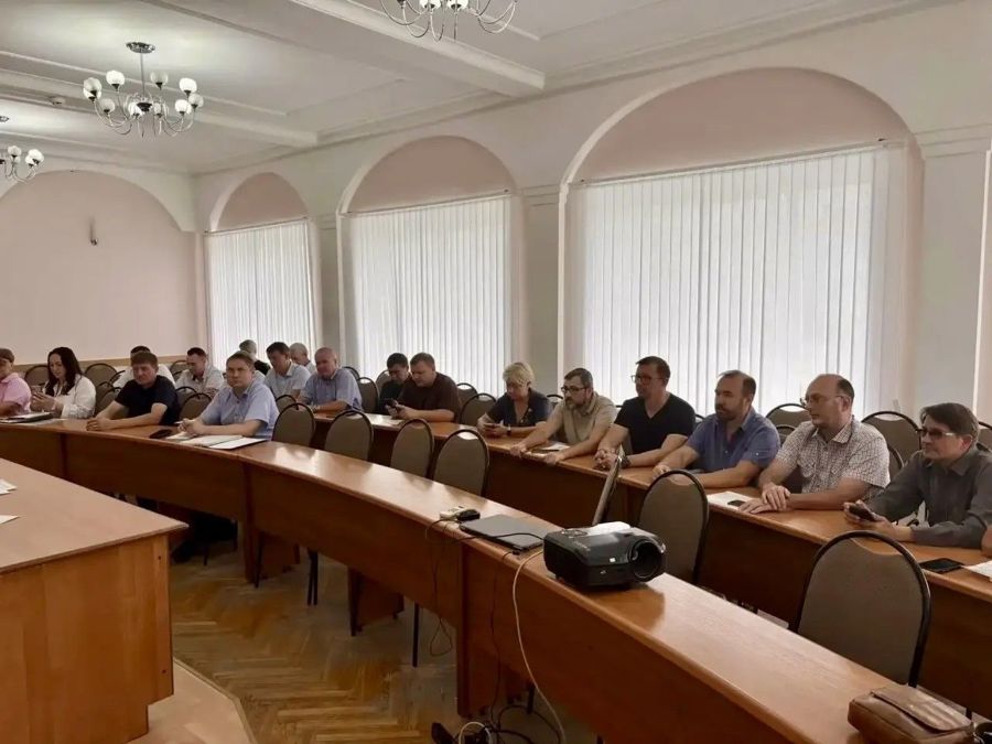 Подготовку к зиме — под жесткий контроль: в Новочебоксарске обсудили готовность жилфонда к холодам