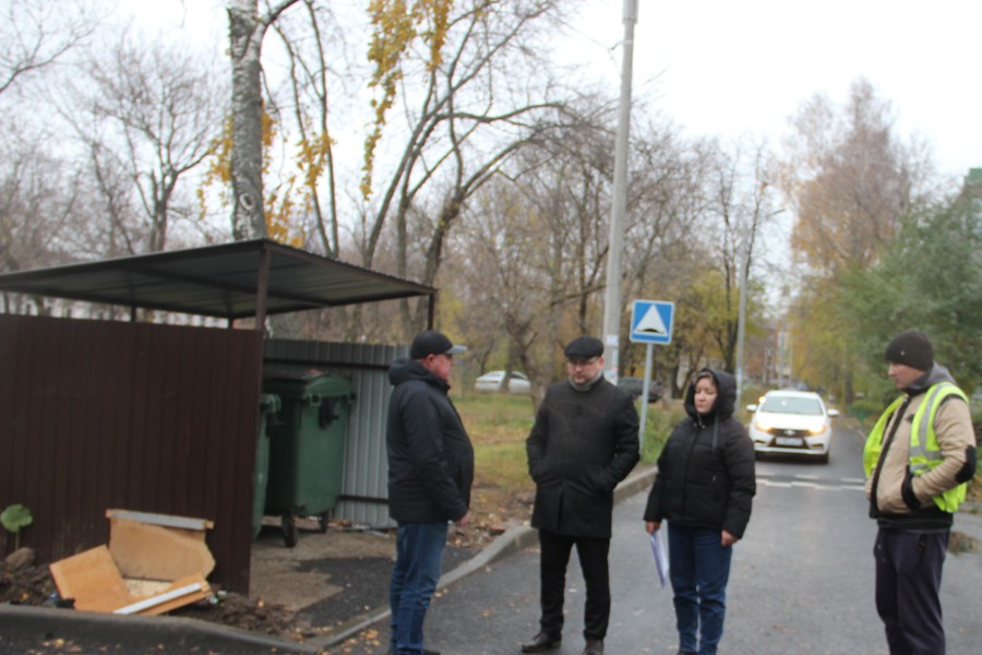 В Чебоксарах продолжаются объезды благоустроенных дворовых территорий