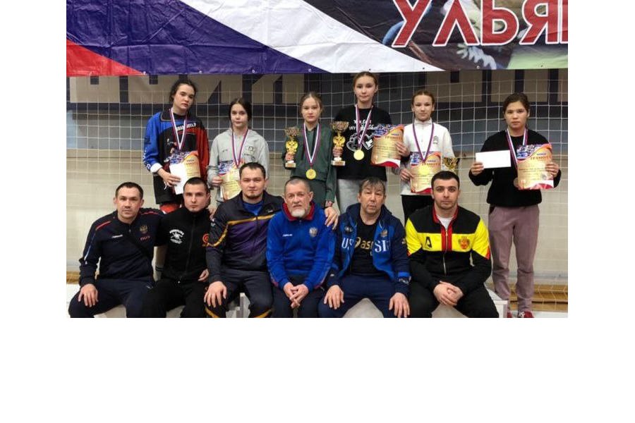 Борцы вольного стиля Чувашии выиграли 14 медалей первенства Поволжья