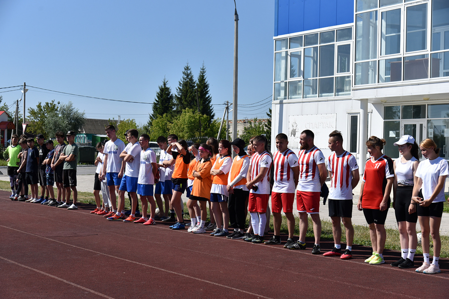 12 августа 2023 года на стадионе «Спартак» п. Ибреси состоялся открытый турнир Ибресинского муниципального округа по мини – футболу, посвященный Дню физкультурника.