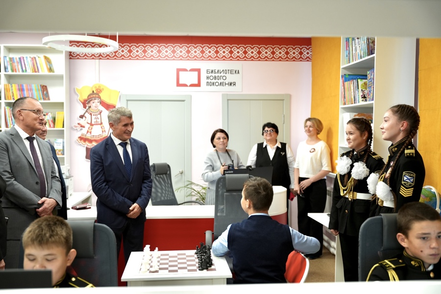 Олег Николаев о новой эре библиотек в Чувашии: «К концу года в регионе будет 40 модельных библиотек»