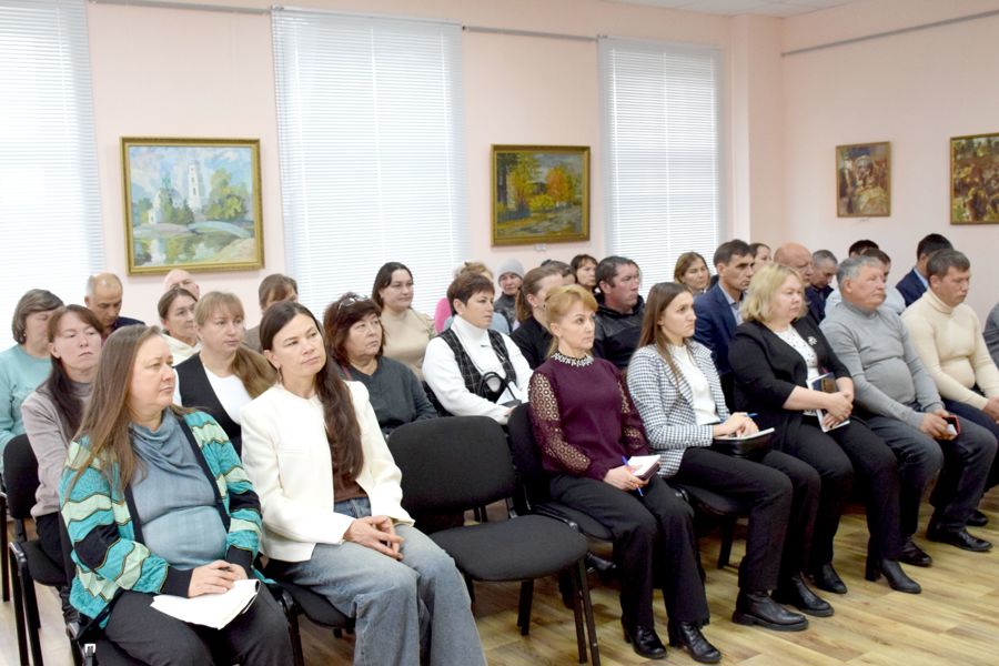 Совещание по вопросам развития животноводства прошло в Красночетайском округе