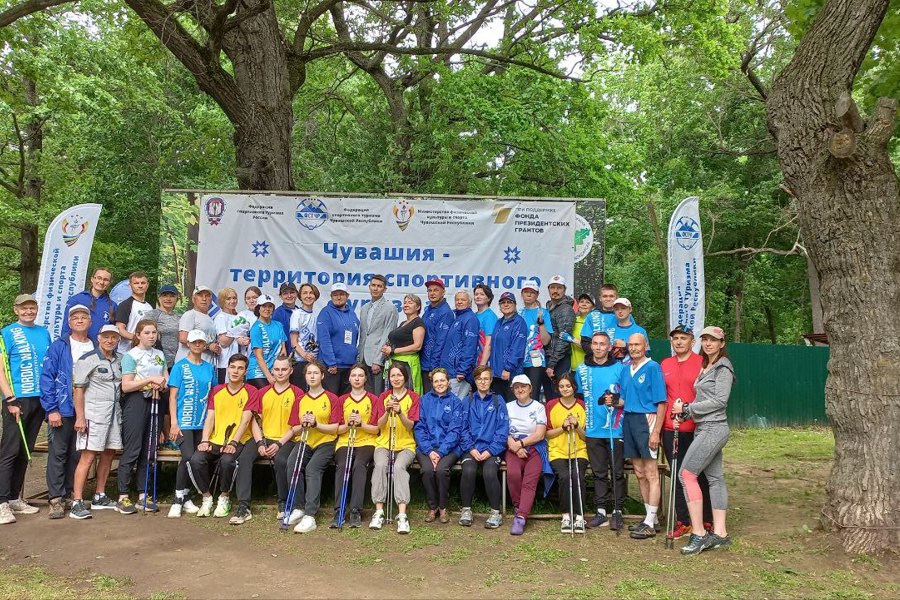 В Ельниковской роще города Новочебоксарска прошел Чемпионат и Финал Кубка Чувашской Республики по спортивному туризму в дисциплине «северная ходьба