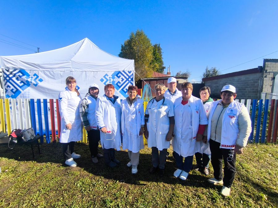 В деревне Новое Буяново в рамках проекта «Шаг к здоровью» прошёл выездной приём врачей