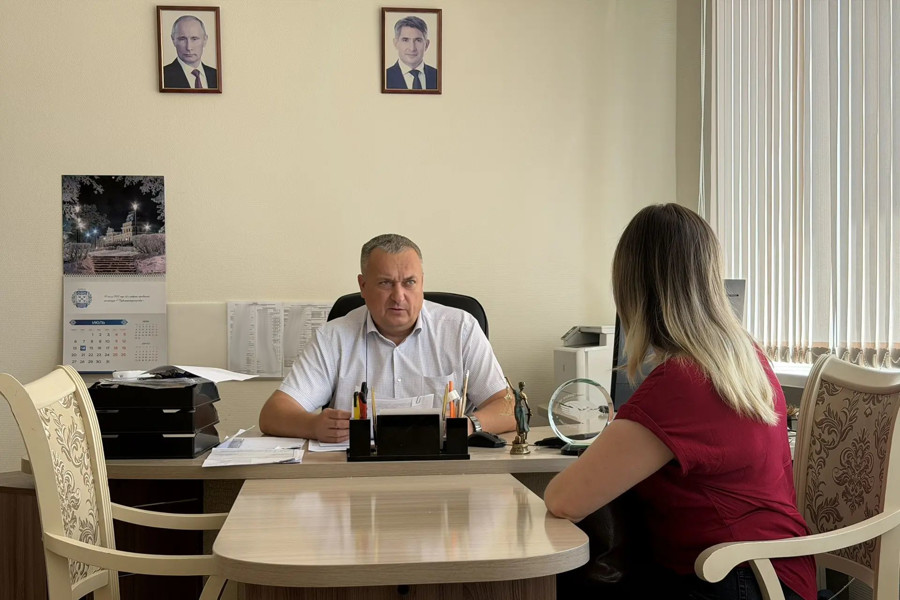 Уполномоченный по правам человека в Чувашской Республике  Сергей Самостюк провел личный прием граждан
