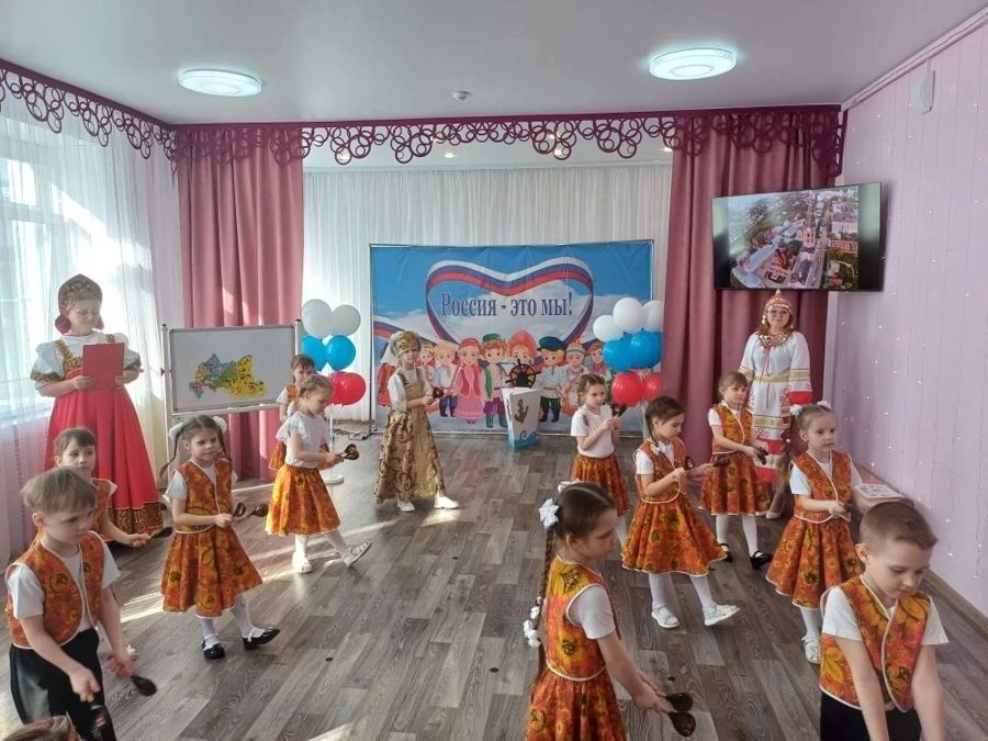 В детском саду №8 «Звёздочка» города Алатыря зажглась искра единства, ознаменовав начало Года единства народов России 2026