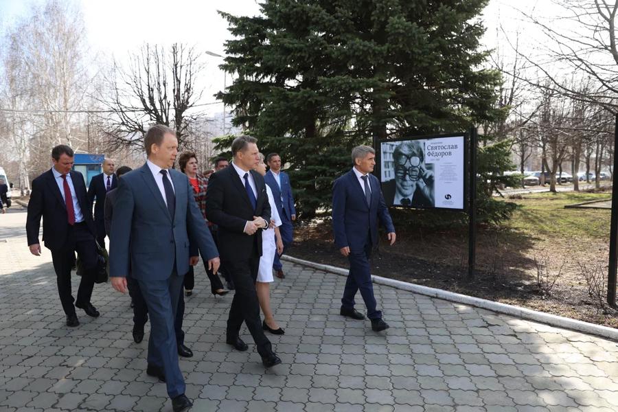 Министр здравоохранения России Михаил Мурашко посетил филиал МНТК в Чебоксарах