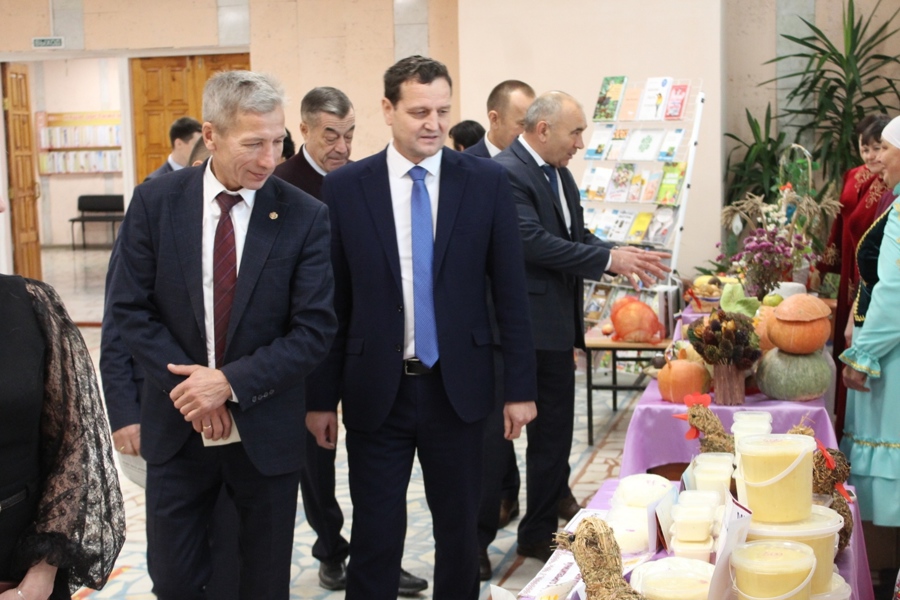 Владимир Димитриев принял участие в праздновании Дня работника сельского хозяйства в Шемуршинском МО