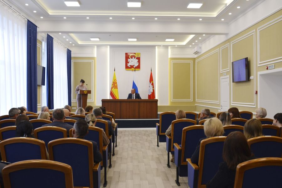 На еженедельном совещании руководителей обсудили актуальные вопросы